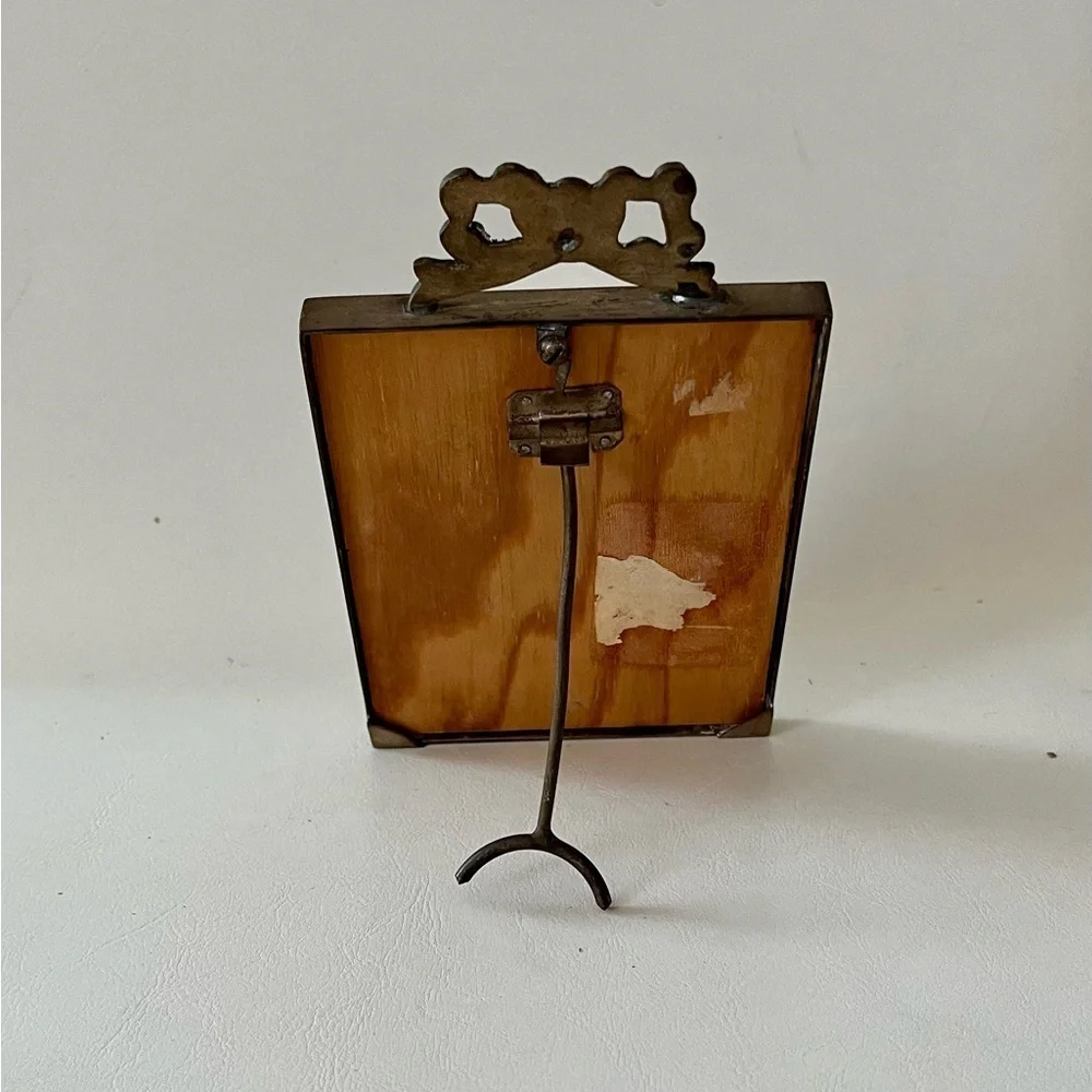 Elegant Metal Photo Frame with Bow Accent 3.5/4.5 inches